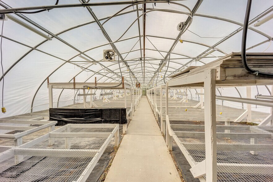 More Photos Of 4040 Velp Ave, Green Bay Specialty For Sale