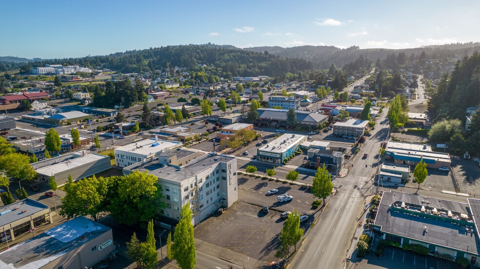 More Photos Of 340 Central Ave, Coos Bay Medical For Lease