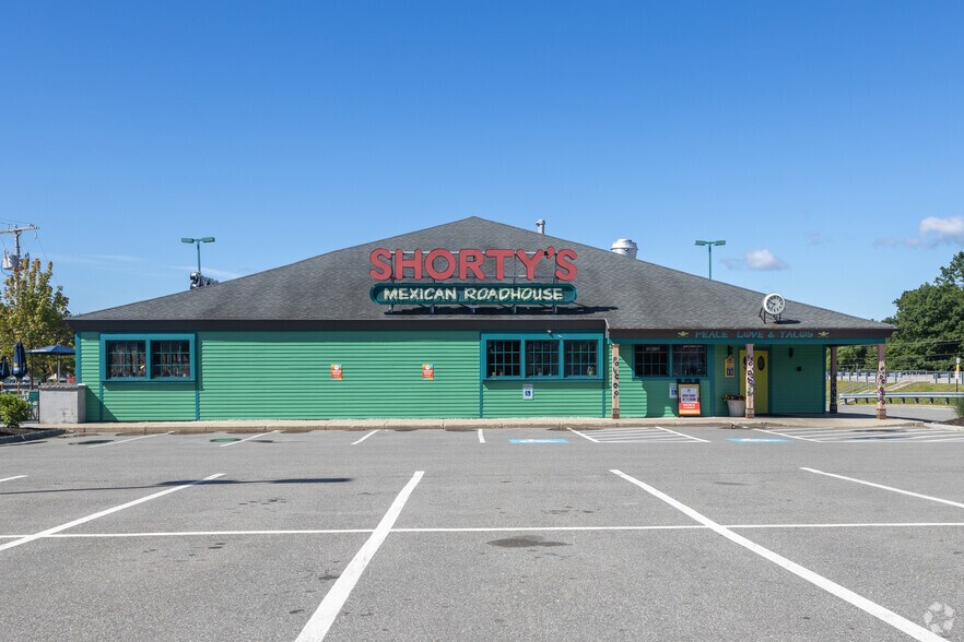 More Photos Of 79 Bicentennial Dr, Manchester Unknown For Lease