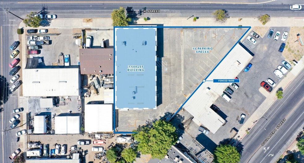 More Photos Of 2050 H St, Fresno Service For Sale