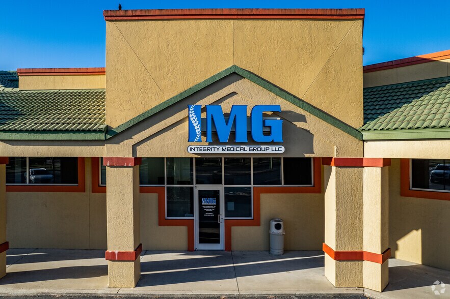 More Photos Of 17820 SE 109th Ave, Summerfield Medical For Lease