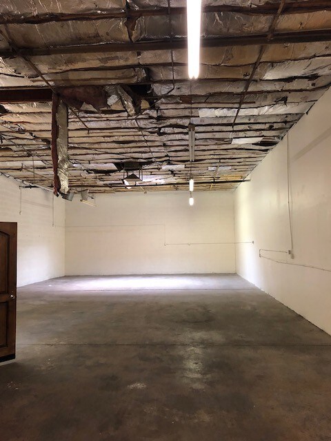 More Photos Of 3334 W McDowell Rd, Phoenix Warehouse For Lease