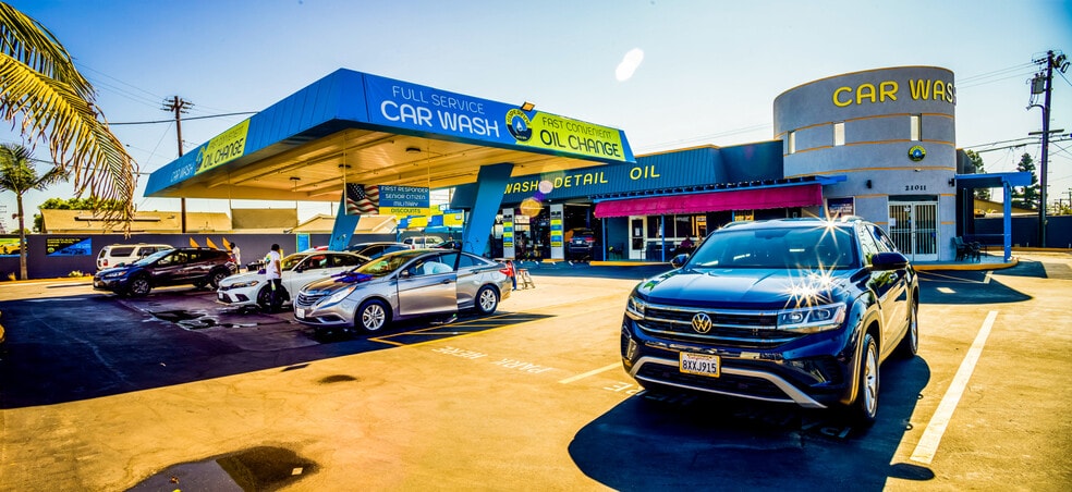 More Photos Of 21011 Pioneer Blvd, Lakewood Carwash For Sale