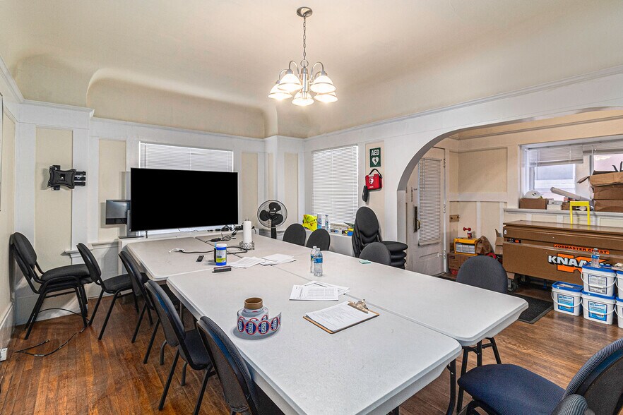 More Photos Of 2307-2311 Harrison St, Oakland Apartments For Sale