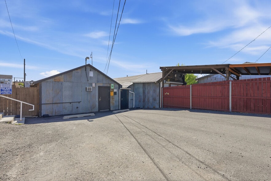 More Photos Of 3911 N Madison St, Spokane Office Residential For Sale