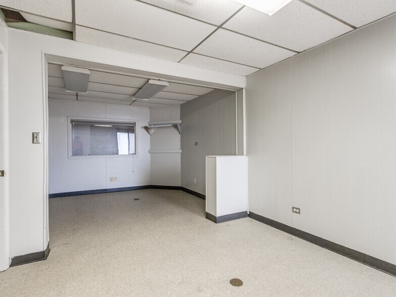 More Photos Of 5835 S Pennsylvania Ave, Oklahoma City Medical For Sale