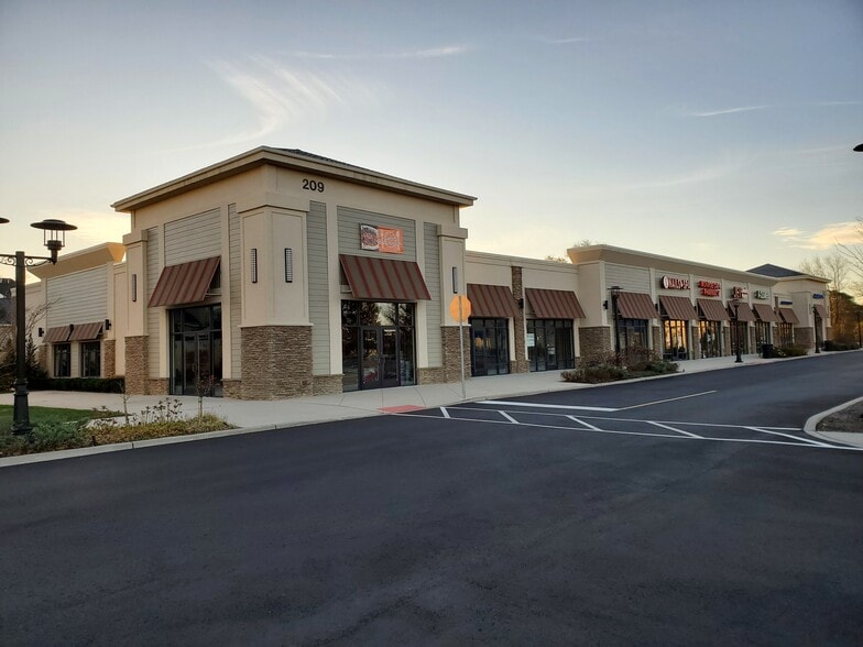 More Photos Of 209 Applegarth Rd, Monroe Township Unknown For Lease