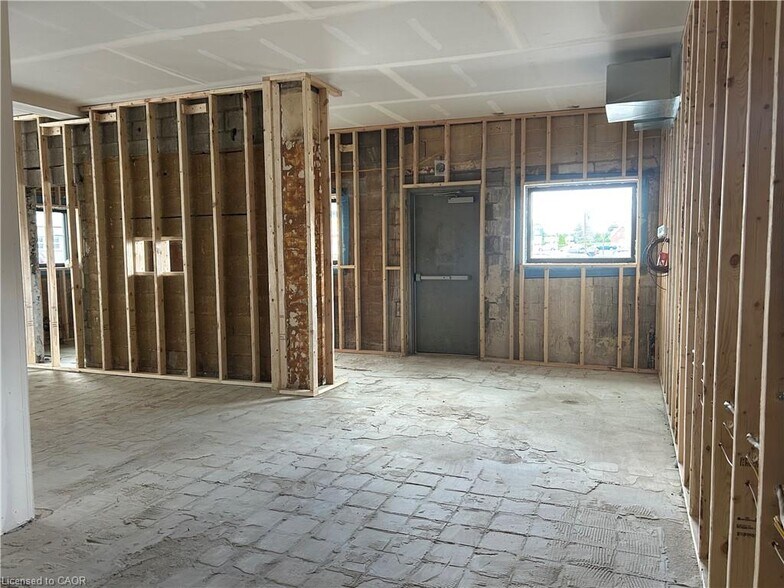 More Photos Of 63 Queensway W, Simcoe Freestanding For Lease