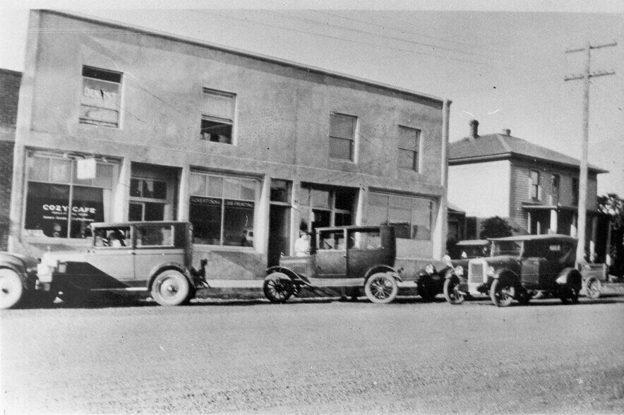 More Photos Of 1321 Main St, Philomath Storefront Retail Residential For Sale