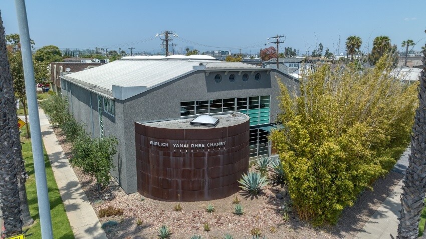 More Photos Of 10865 Washington Blvd, Culver City Loft Creative Space For Lease
