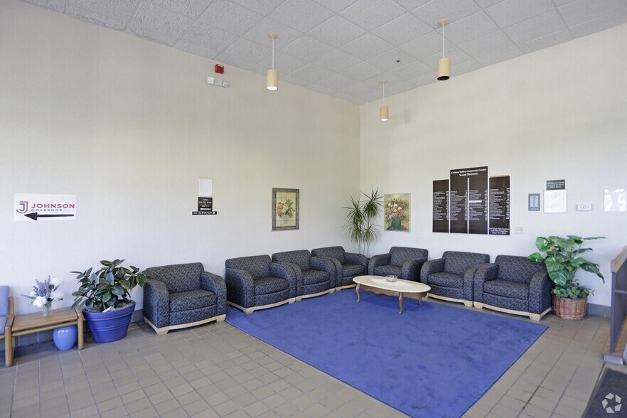 More Photos Of 1710 Douglas Dr N, Golden Valley Business Park For Sale