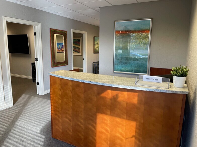 More Photos Of 11040 W Bluemound Rd, Wauwatosa Medical For Sale