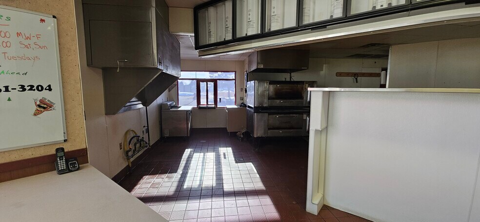 More Photos Of 1456 Kennedy Rd, Chippewa Falls Restaurant For Lease