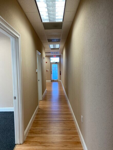 More Photos Of 1817 Crescent Blvd, Orlando Office Residential For Lease