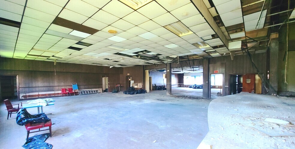 More Photos Of 208 N 5th Ave, Mount Vernon Specialty For Sale