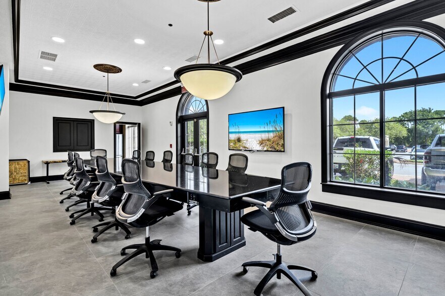 More Photos Of 4460 Legendary Dr, Destin Medical For Lease