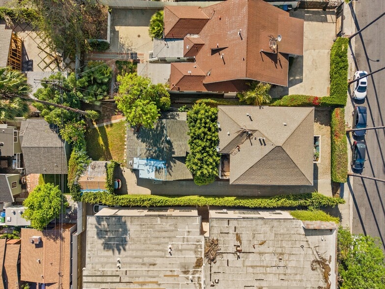 More Photos Of 6046 Carlton Way, Los Angeles Apartments For Sale