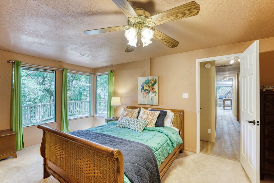 More Photos Of 880 Deer Park Rd, Saint Helena Apartments For Sale