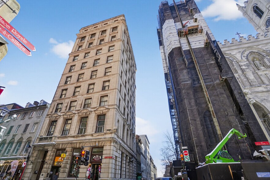 Primary Photo Of 84 Rue Notre-Dame O, Montréal Office For Lease