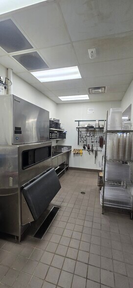 More Photos Of 529 Main St, Vincennes Movie Theatre For Sale