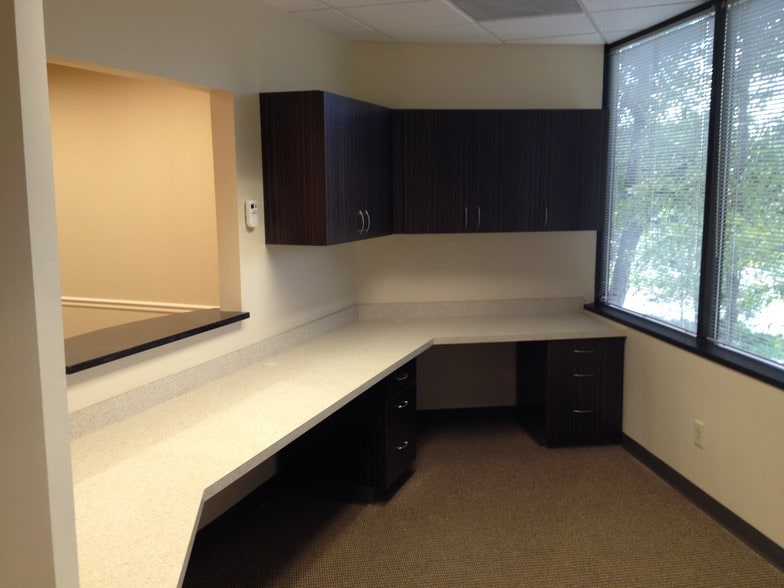 More Photos Of 11685 Alpharetta Hwy, Roswell Medical For Lease