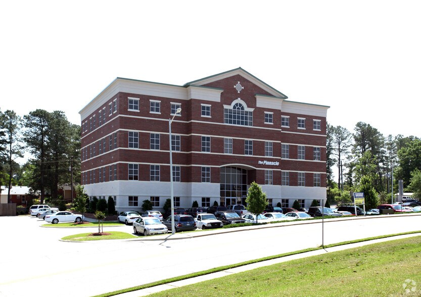 More Photos Of 639 Executive Pl, Fayetteville Medical For Lease