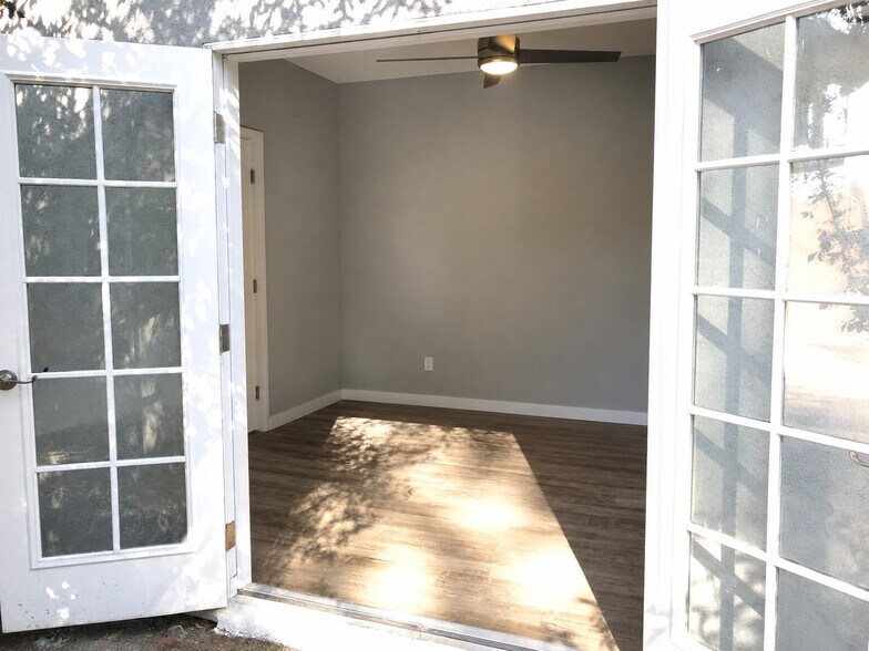 More Photos Of 15907 Enadia Way, Van Nuys Apartments For Sale