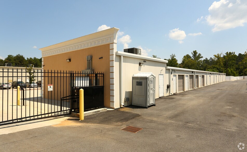 More Photos Of 4492 Washington Rd, Evans Flex For Lease