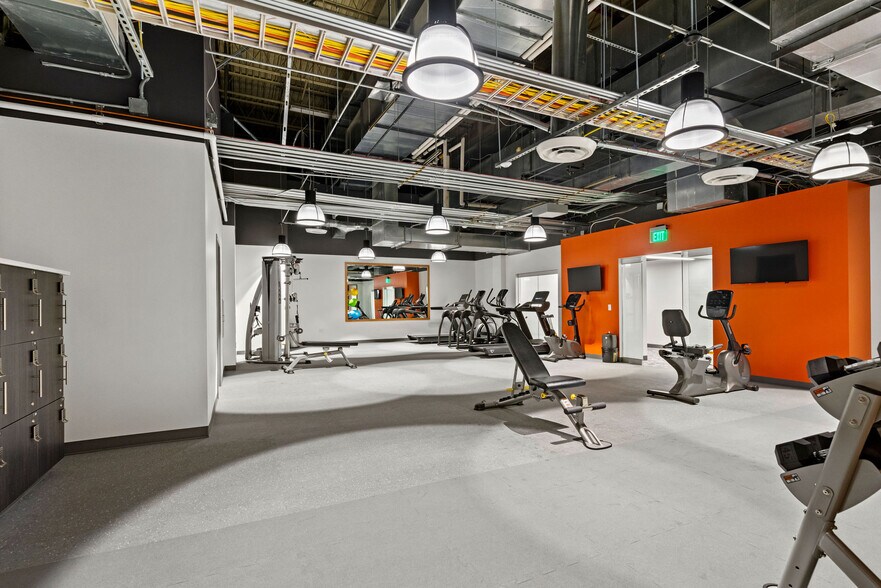 More Photos Of 5416 W Amelia Earhart Dr, Salt Lake City Flex For Lease