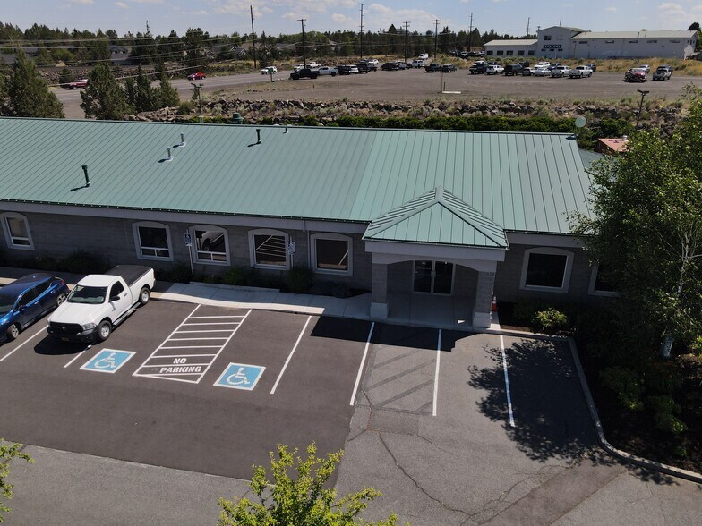 More Photos Of 63820 Clausen Rd, Bend Light Distribution For Lease