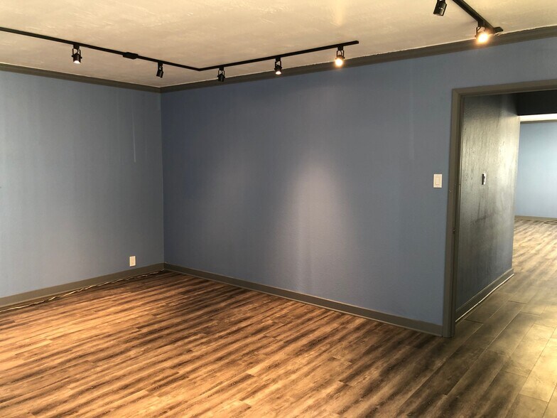 More Photos Of 1038 4th St, Santa Rosa Office For Sale