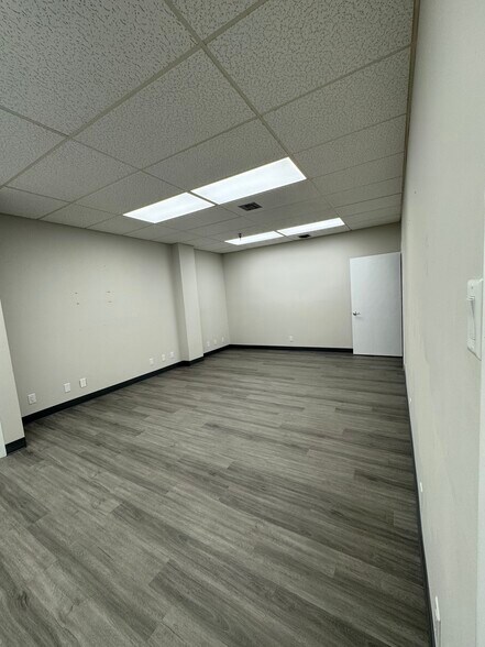 More Photos Of 3245-3341 W McNab Rd, Pompano Beach Warehouse For Lease