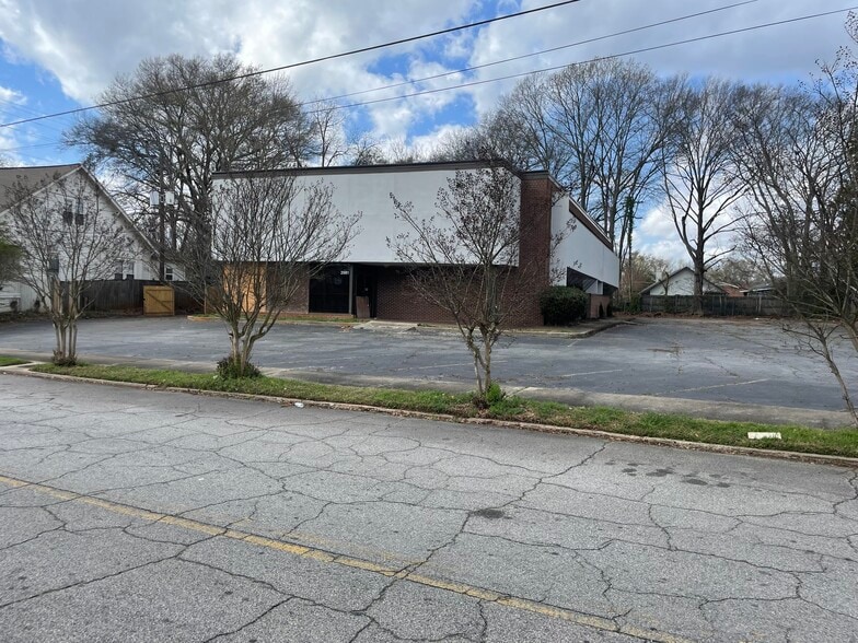 More Photos Of 2981 Church St, East Point Medical For Sale