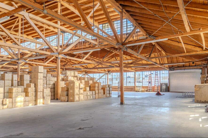 More Photos Of 2900 E 11th St, Los Angeles Warehouse For Lease