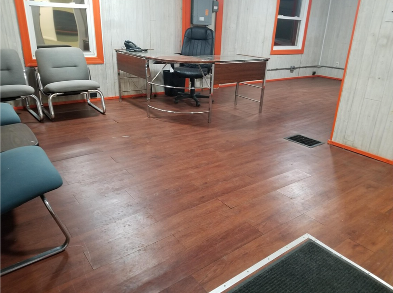 More Photos Of 2161 N Rand Rd, Palatine Auto Dealership For Sale