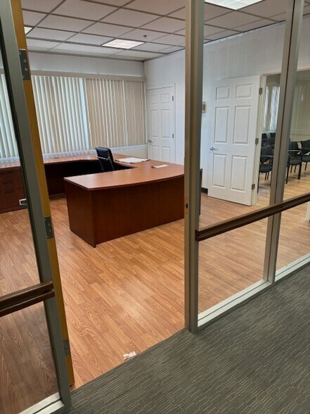 More Photos Of 7321 S Lindbergh Blvd, Saint Louis Office For Lease