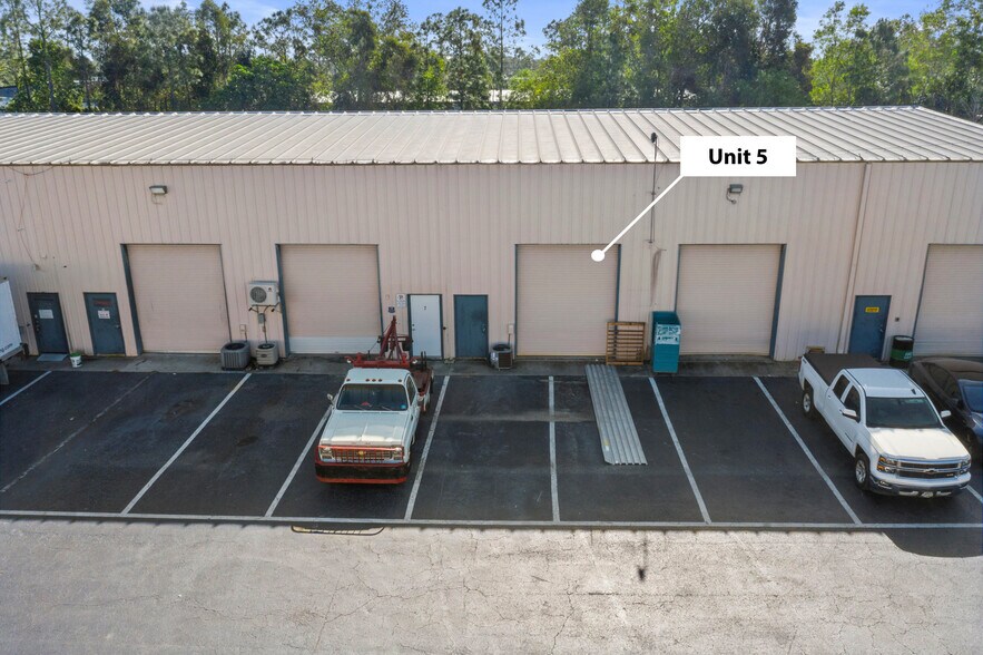 More Photos Of 12165 Metro Pky, Fort Myers Light Manufacturing For Lease