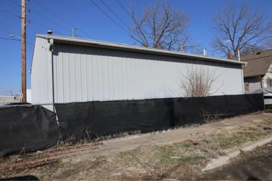 More Photos Of 3501 Massachusetts, Indianapolis Auto Salvage Facility For Sale