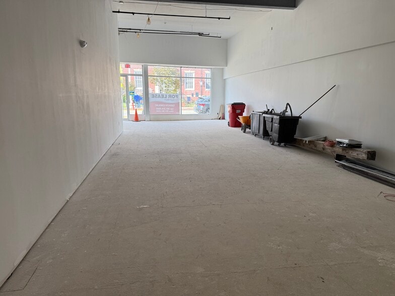 More Photos Of 209-211 Westwood Ave, Westwood Restaurant For Lease