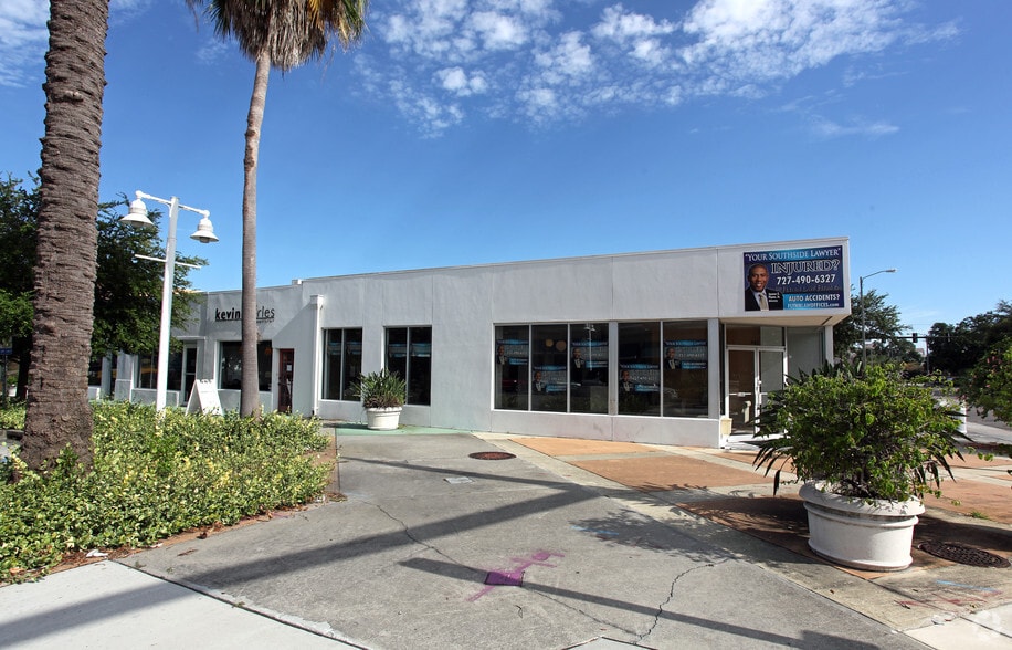 More Photos Of 905-909 Central Ave, Saint Petersburg Storefront For Lease