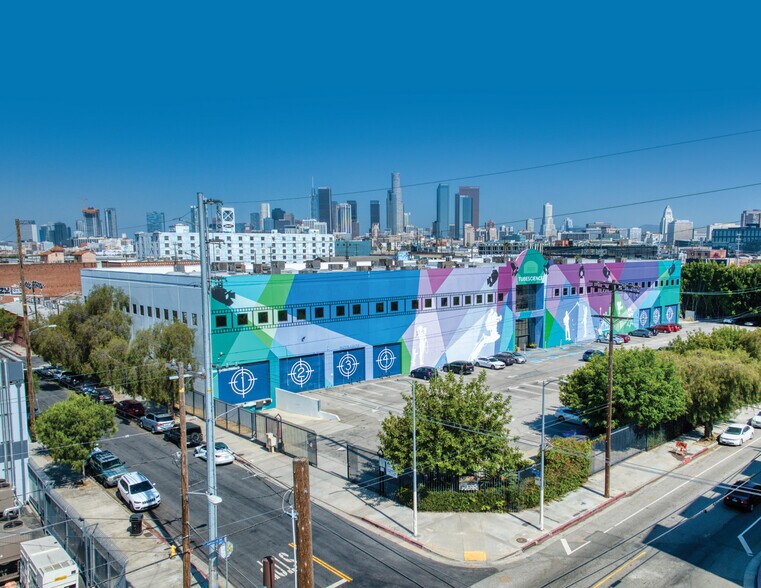 More Photos Of 655 S Santa Fe Ave, Los Angeles Industrial For Lease