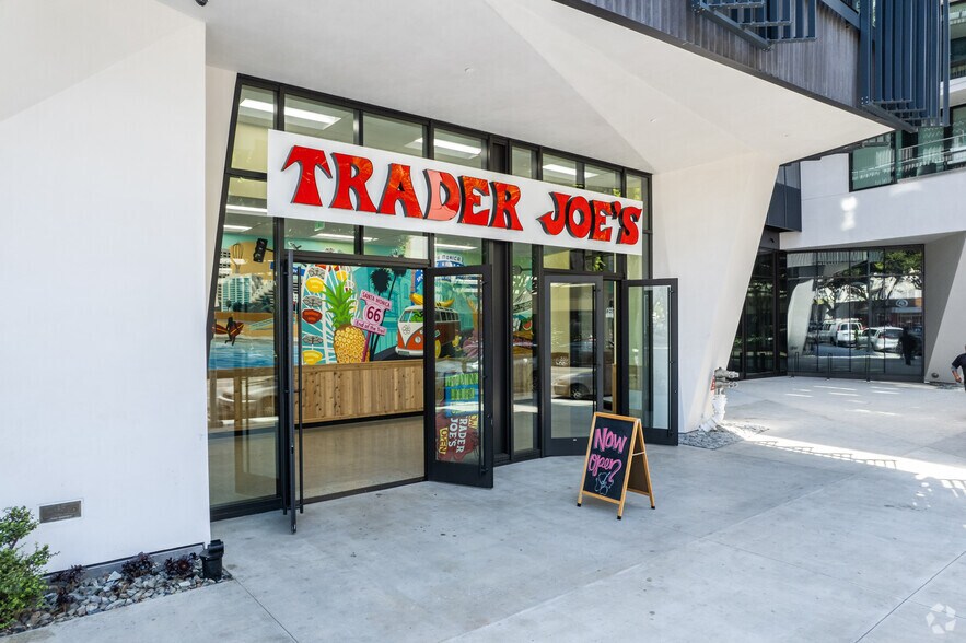 More Photos Of 500 Broadway, Santa Monica Multifamily For Sale