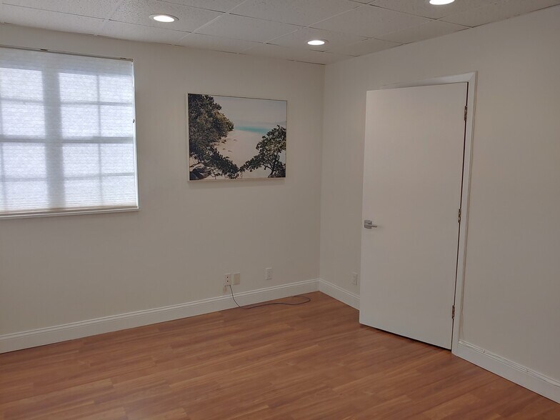 More Photos Of 1215 SE 2nd Ave, Fort Lauderdale Office For Lease