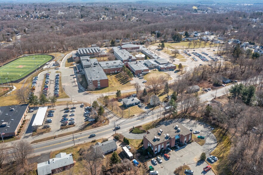 More Photos Of 320 Bolton St, Marlborough Healthcare For Lease