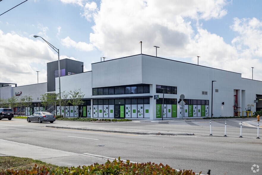 More Photos Of 7903 NW 36th St, Doral General Retail For Lease