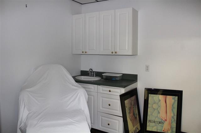 More Photos Of 2346 Winchester Ave, Ashland Freestanding For Sale
