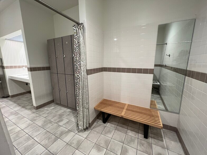 More Photos Of 1670 Corporate Cir, Petaluma Office For Lease