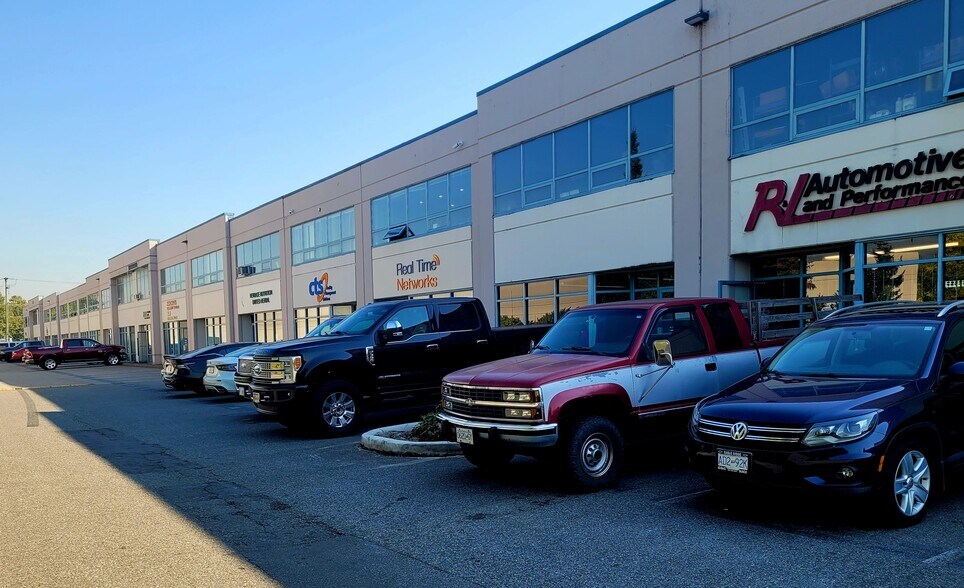 More Photos Of 1833 Coast Meridian Rd, Port Coquitlam Warehouse For Lease