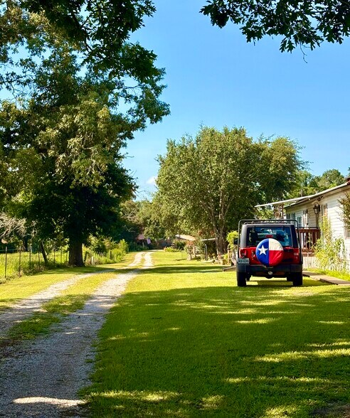 More Photos Of 143 Key Largo Ln, Lufkin Manufactured Housing Mobile Home Park For Sale