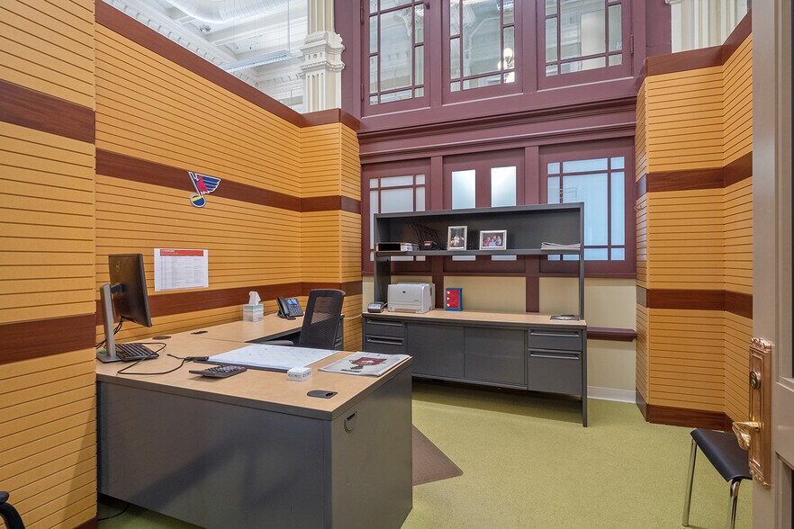 More Photos Of 815 Olive St, Saint Louis Office For Lease